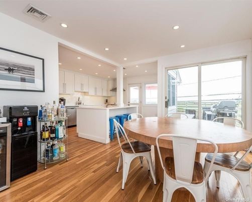 Dining room, Interior, Kitchen, Recessed Lighting, Wood Texture Flooring