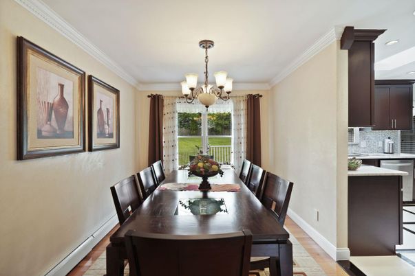 Chandelier, Dining room, Interior, Kitchen, Recessed Lighting, Wood Texture Flooring