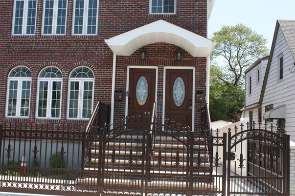 Exterior, Facade, Brick Facade, Highrise