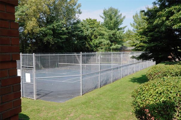 Exterior, Tennis Courts