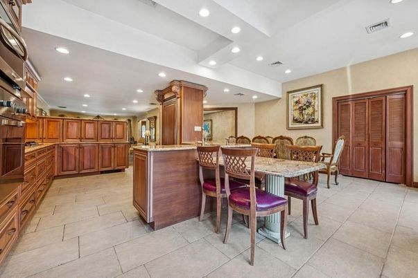 Dining room, Interior, Kitchen, Recessed Lighting