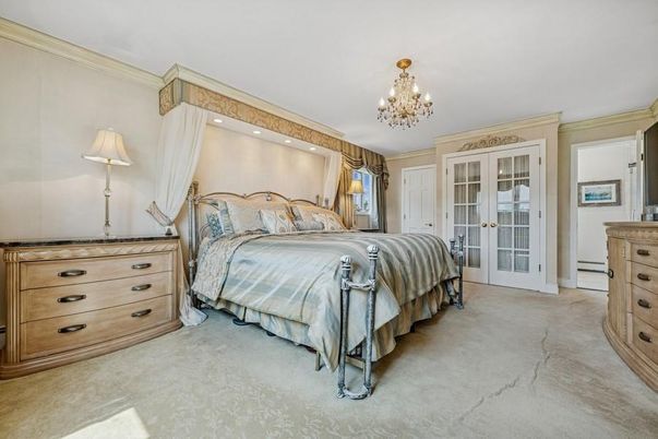 Bedroom, Chandelier, Interior, Recessed Lighting