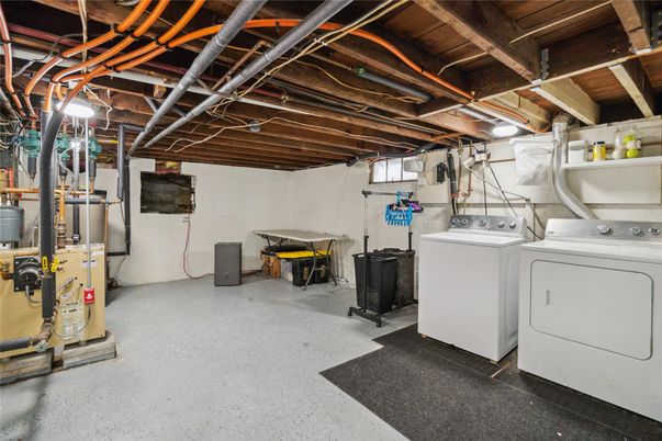 Interior, Washer, Wooden Beams, Wooden Ceilings