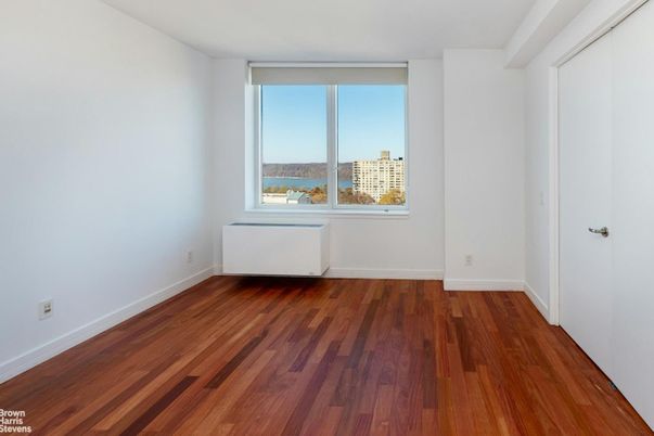 Empty room, Interior, Water, Wood Texture Flooring