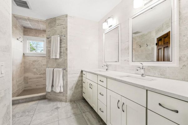 Bathroom, Dual Sink Vanities, Interior