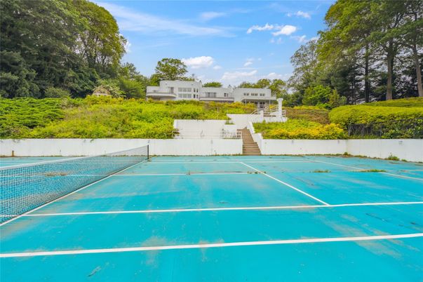 Exterior, Tennis Courts