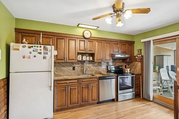 Interior, Kitchen, Stainless Steel Appliances, Wood Texture Flooring