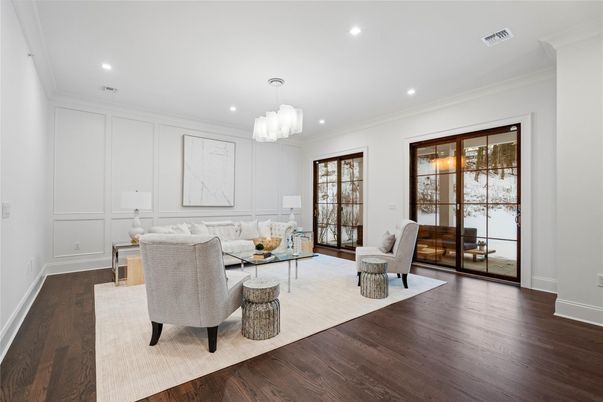 Interior, Living room, Pendant Lights, Recessed Lighting, Wood Texture Flooring