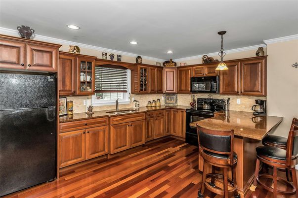 Interior, Kitchen, Pendant Lights, Recessed Lighting, Wood Texture Flooring