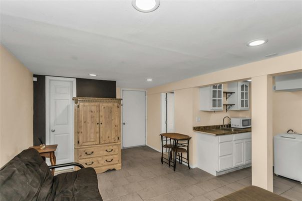 Interior, Recessed Lighting, Washer