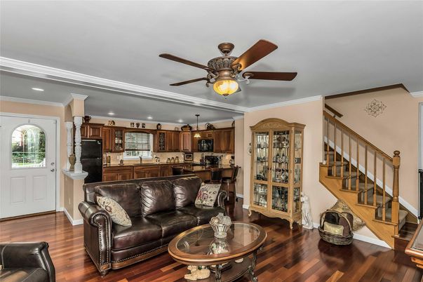 Interior, Kitchen, Living room, Recessed Lighting, Wood Texture Flooring