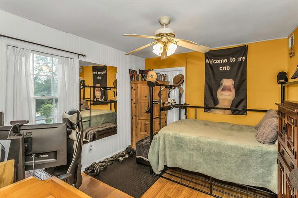 Bedroom, Fitness Equipment, Interior, Wood Texture Flooring