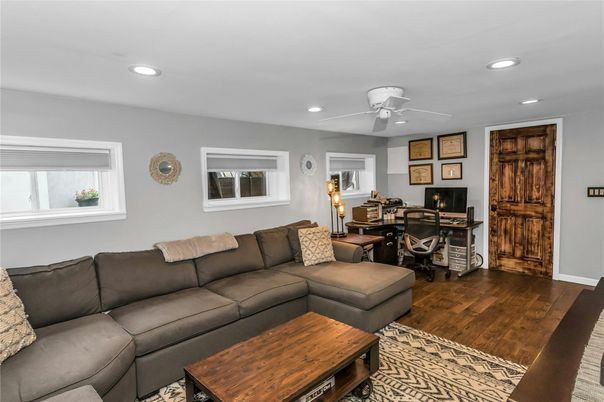 Interior, Living room, Recessed Lighting, Wood Texture Flooring