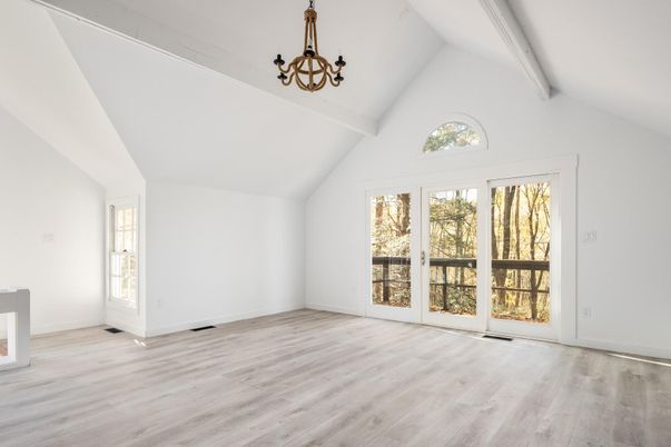 Chandelier, Empty room, Interior, Wood Texture Flooring