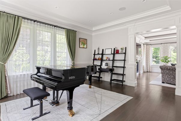 Interior, Piano, Recessed Lighting, Wood Texture Flooring