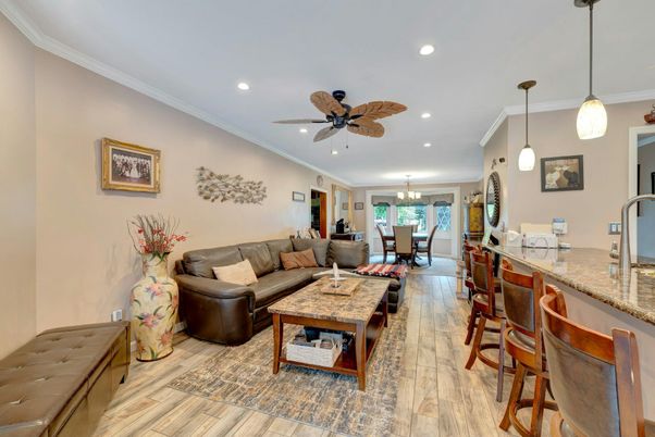 Dining room, Interior, Living room, Pendant Lights, Recessed Lighting, Wood Texture Flooring