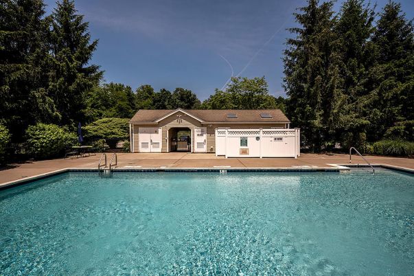 Exterior, Pool, Solar Panels