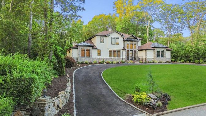 Backyard, Exterior, Facade, Tudor Revival
