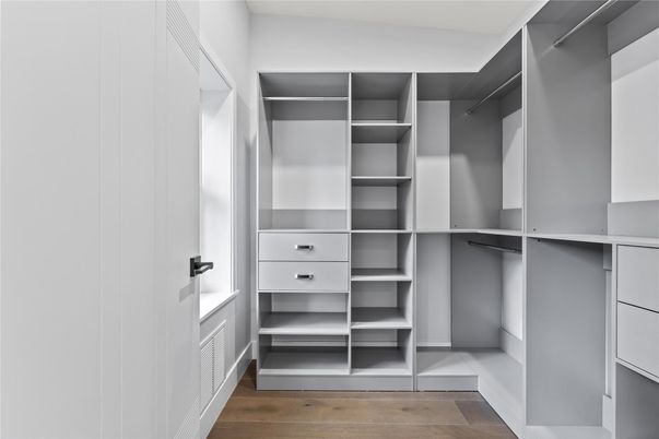 Interior, Walk-in Closets, Wood Texture Flooring