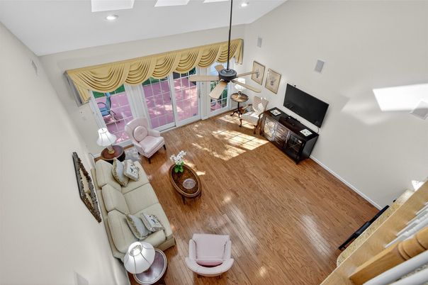 Dining room, Interior, Living room, Pendant Lights, Recessed Lighting, Wood Texture Flooring