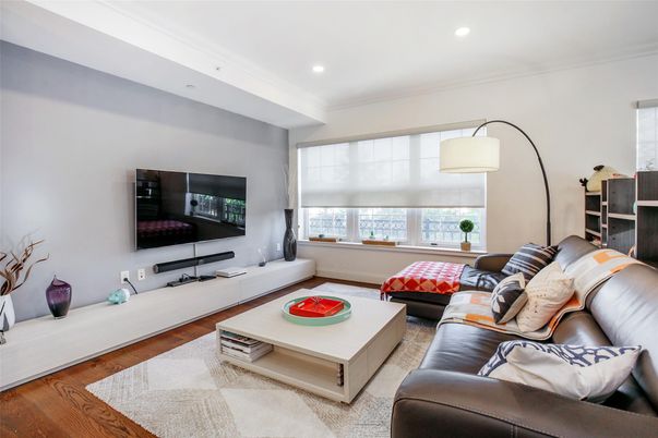 Interior, Living room, Recessed Lighting, Wood Texture Flooring