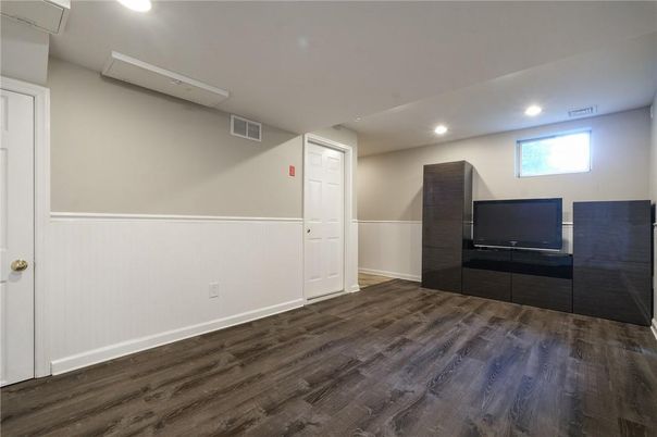 Empty room, Interior, Recessed Lighting, Wood Texture Flooring