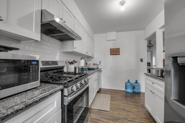 Interior, Kitchen, Stainless Steel Appliances, Wood Texture Flooring