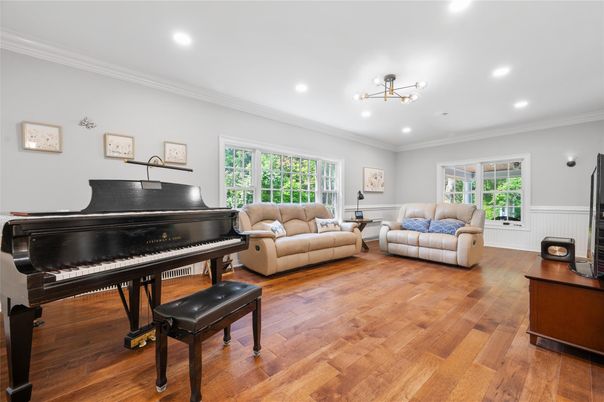 Interior, Living room, Piano, Recessed Lighting, Wood Texture Flooring