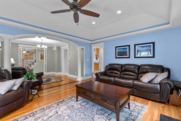 Chandelier, Interior, Living room, Recessed Lighting, Wood Texture Flooring