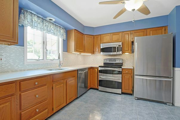 Interior, Kitchen, Stainless Steel Appliances