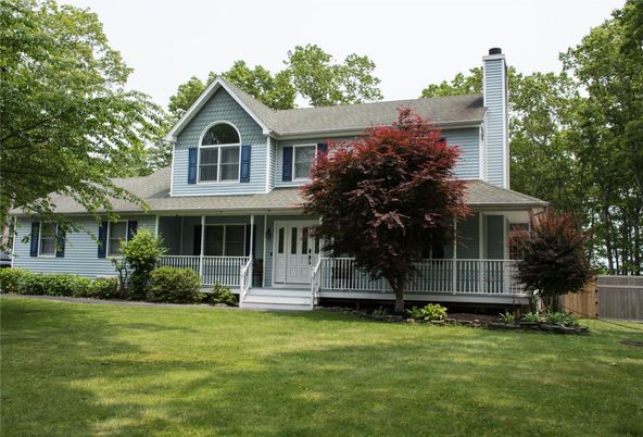 Exterior, Facade, Farmhouse