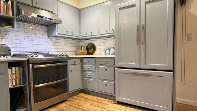 Interior, Kitchen, Stainless Steel Appliances, Wood Texture Flooring