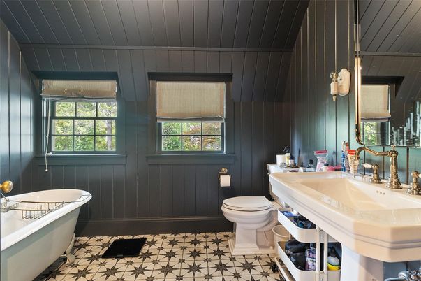 Bathroom, Free Standing Baths, Interior