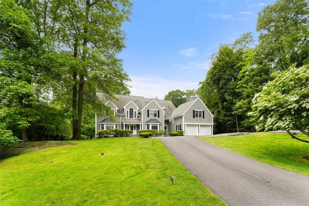 Attached, Backyard, Exterior, Facade, Queen Anne Victorian