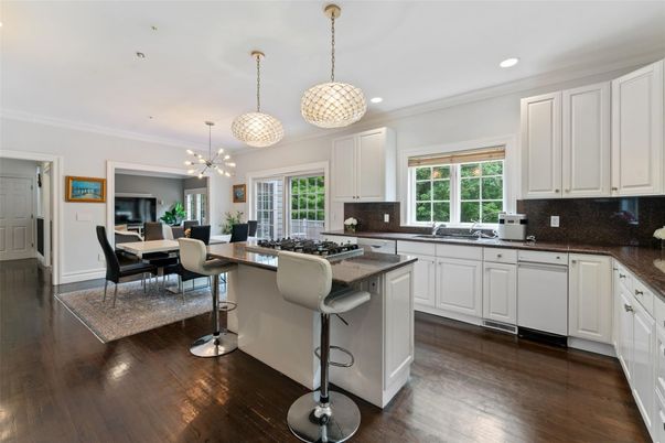 Dining room, Interior, Kitchen, Pendant Lights, Recessed Lighting, Wood Texture Flooring