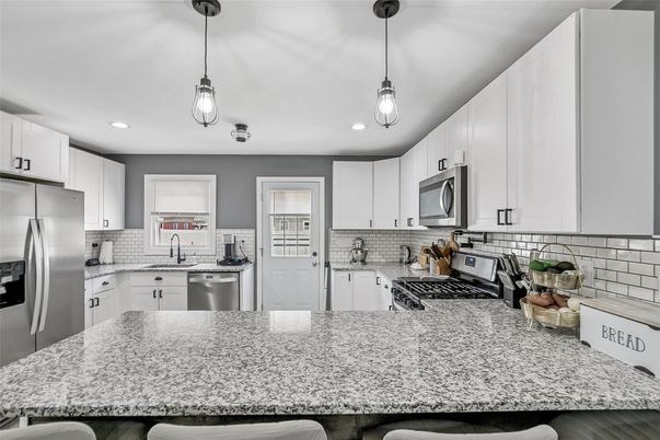 Interior, Kitchen, Pendant Lights, Recessed Lighting, Stainless Steel Appliances