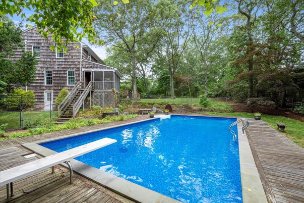 Exterior, Pool