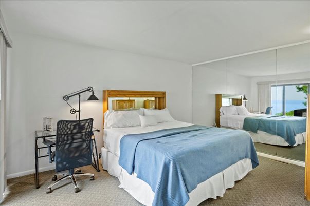 Bedroom, Interior, Water