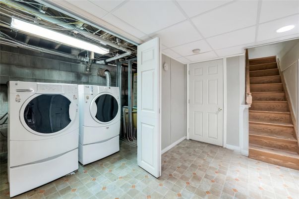 Interior, Recessed Lighting, Utility Closets, Washer