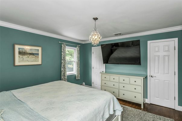 Bedroom, Chandelier, Interior, Pendant Lights, Wood Texture Flooring