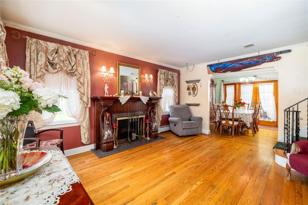 Chandelier, Dining room, Fireplace, Interior, Wood Texture Flooring