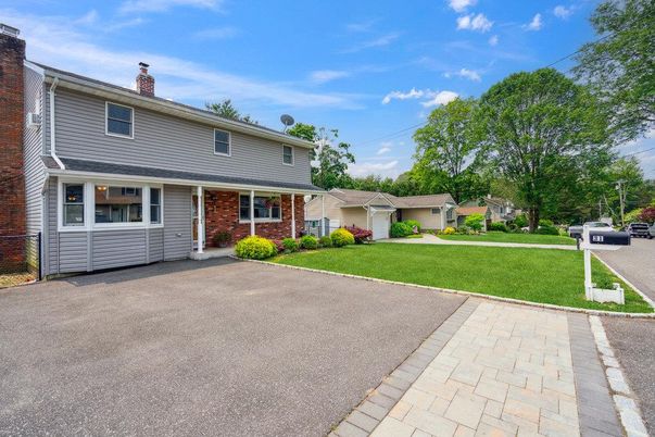 Exterior, Facade, Brick Facade, Split Level