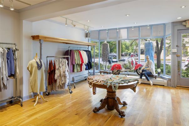 Interior, Recessed Lighting, Walk-in Closets, Wood Texture Flooring