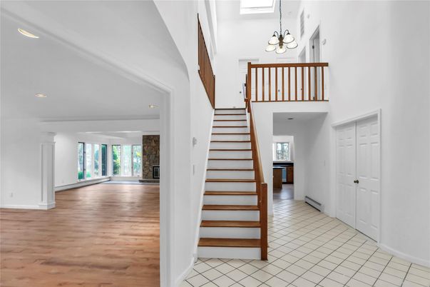 Interior, Pendant Lights, Recessed Lighting, Wood Texture Flooring