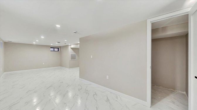 Empty room, Interior, Marble, Recessed Lighting