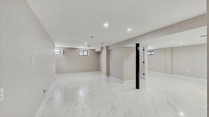 Empty room, Interior, Marble, Recessed Lighting