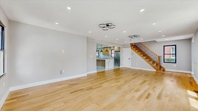 Empty room, Interior, Recessed Lighting, Wood Texture Flooring
