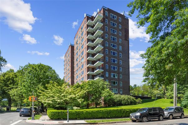 Exterior, Facade, Condo Building