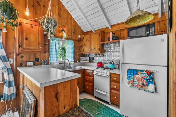 Interior, Kitchen, Pendant Lights, Wooden Walls