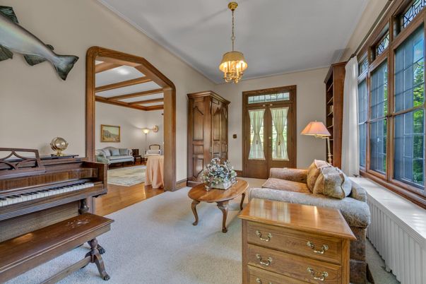 Interior, Living room, Pendant Lights, Piano, Wood Texture Flooring